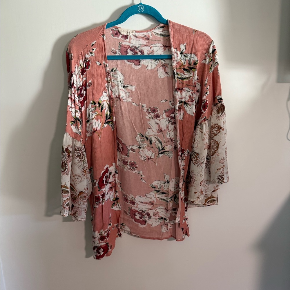 Altar'd State Pink and Cream Floral Wrap